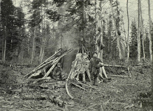 Ill. 13. A hut of the laborers in the taiga. Photo from the album “The Great Way: The views of Siberia and the Siberian railway”. Publisher: Krasnoyarsk, I.R. Tomashkevich and M.B. Axelrode, 1900. P. 73.